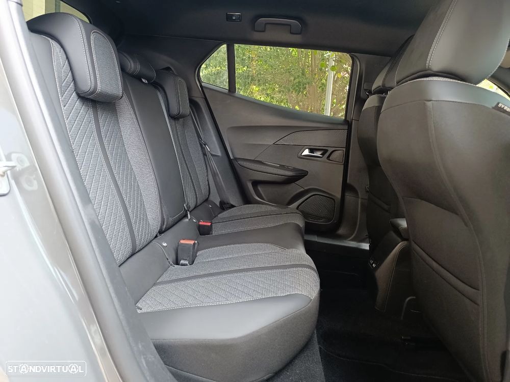 Peugeot 2008 1.2 PureTech Allure Pack - 31