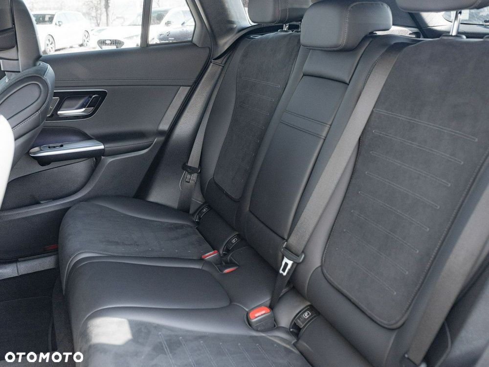 Mercedes-Benz GLC - 28