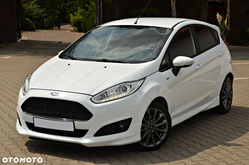 Ford Fiesta 1.5 TDCi ST&St Titanium - 14