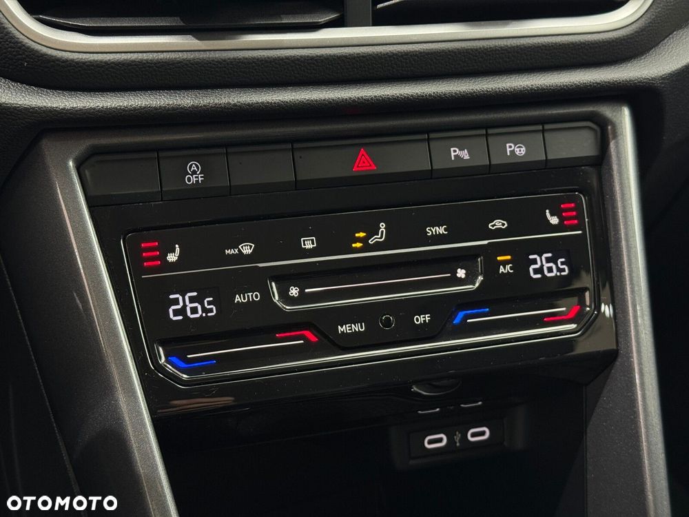 Volkswagen T-Roc 1.5 TSI Style DSG - 24