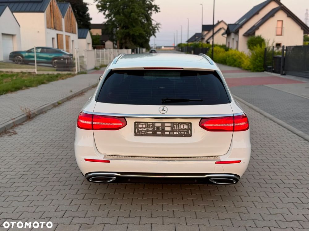 Mercedes-Benz Klasa E 220 d 4Matic 9G-TRONIC Avantgarde - 8