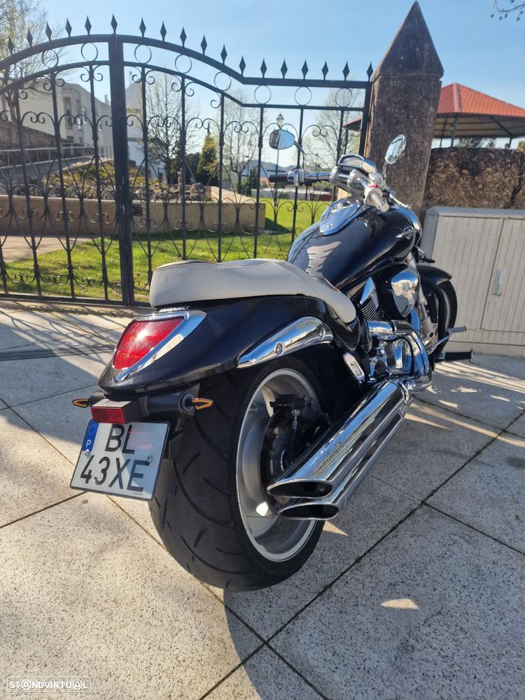 Suzuki Intruder M 1800R - 2