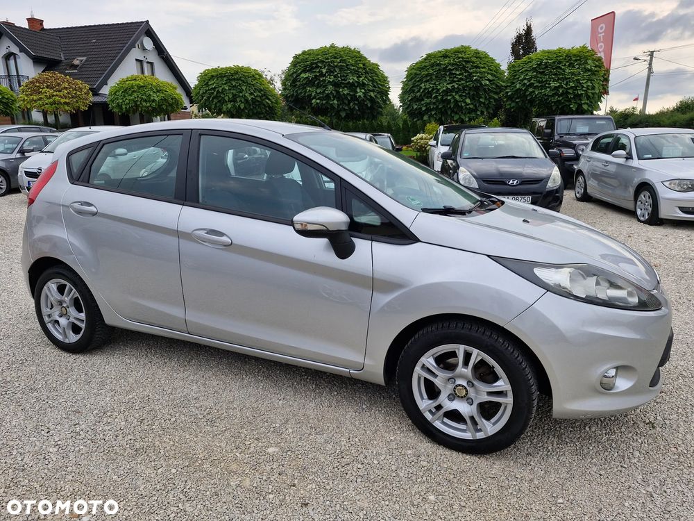 Ford Fiesta - 12
