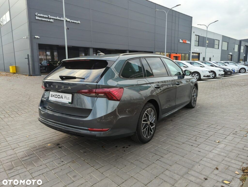 Skoda Octavia 2.0 TDI Ambition DSG - 5