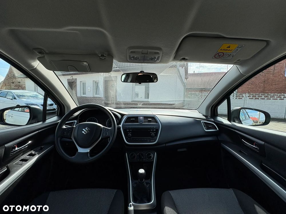 Suzuki SX4 S-Cross - 11