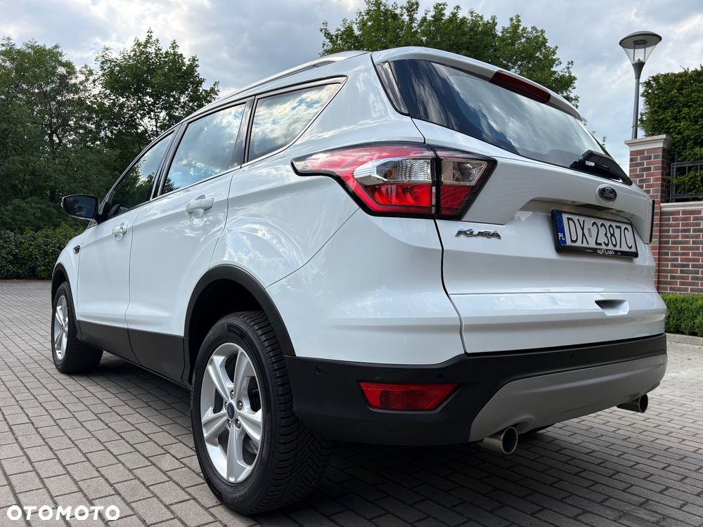 Ford Kuga 1.5 EcoBoost 2x4 Titanium - 30