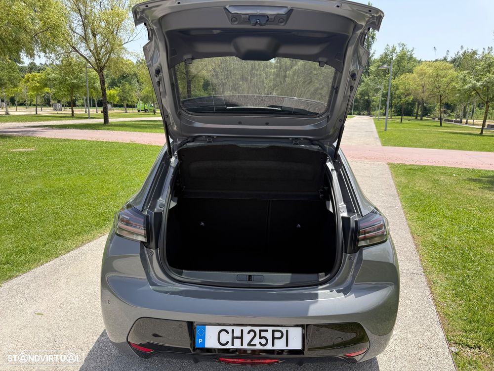 Peugeot e-208 Style - 43