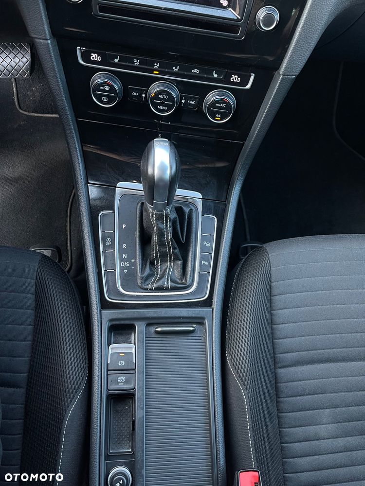 Volkswagen Golf 1.4 TSI BlueMotion Technology DSG Cup - 22