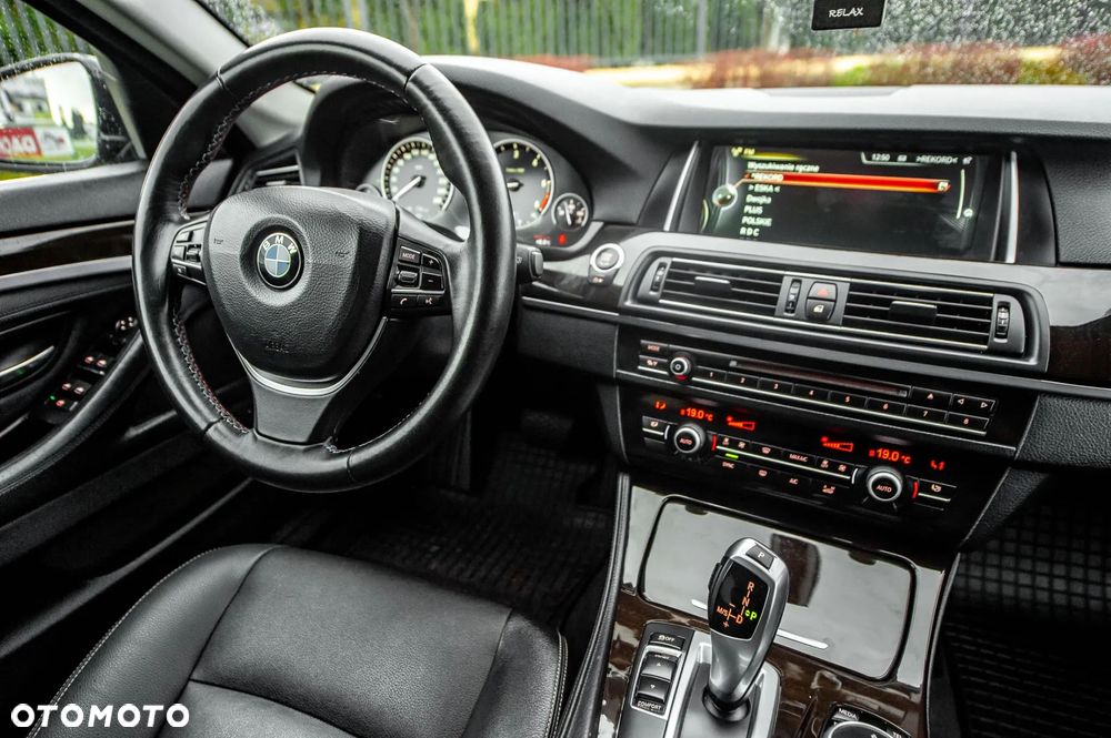 BMW Seria 5 530d Sport-Aut Luxury Line - 8