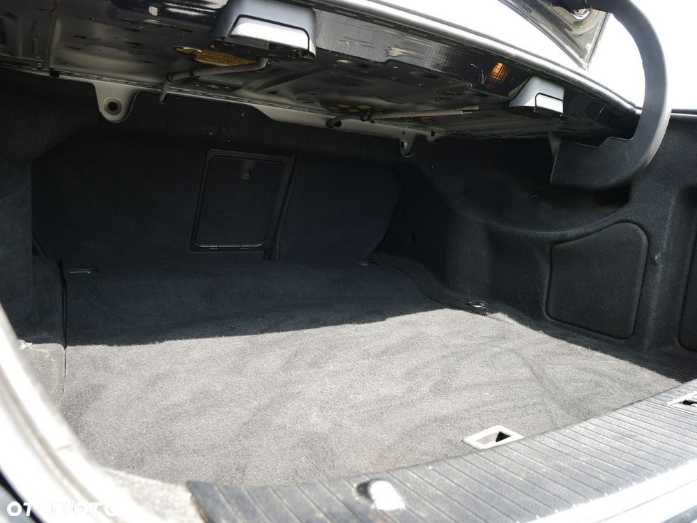Mercedes-Benz Klasa E 250 (BlueTEC) d 9G-TRONIC - 11