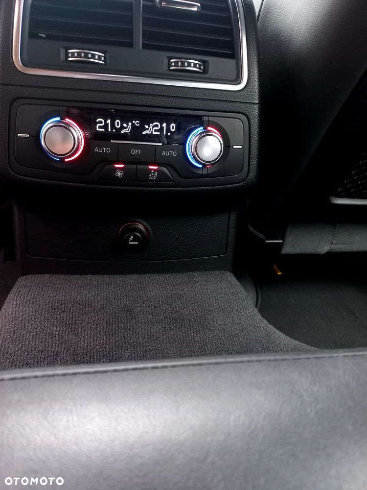 Audi A6 Avant 2.0 TDI Ultra S tronic - 24