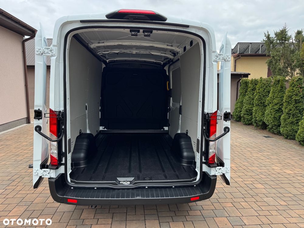 Ford Transit - 20