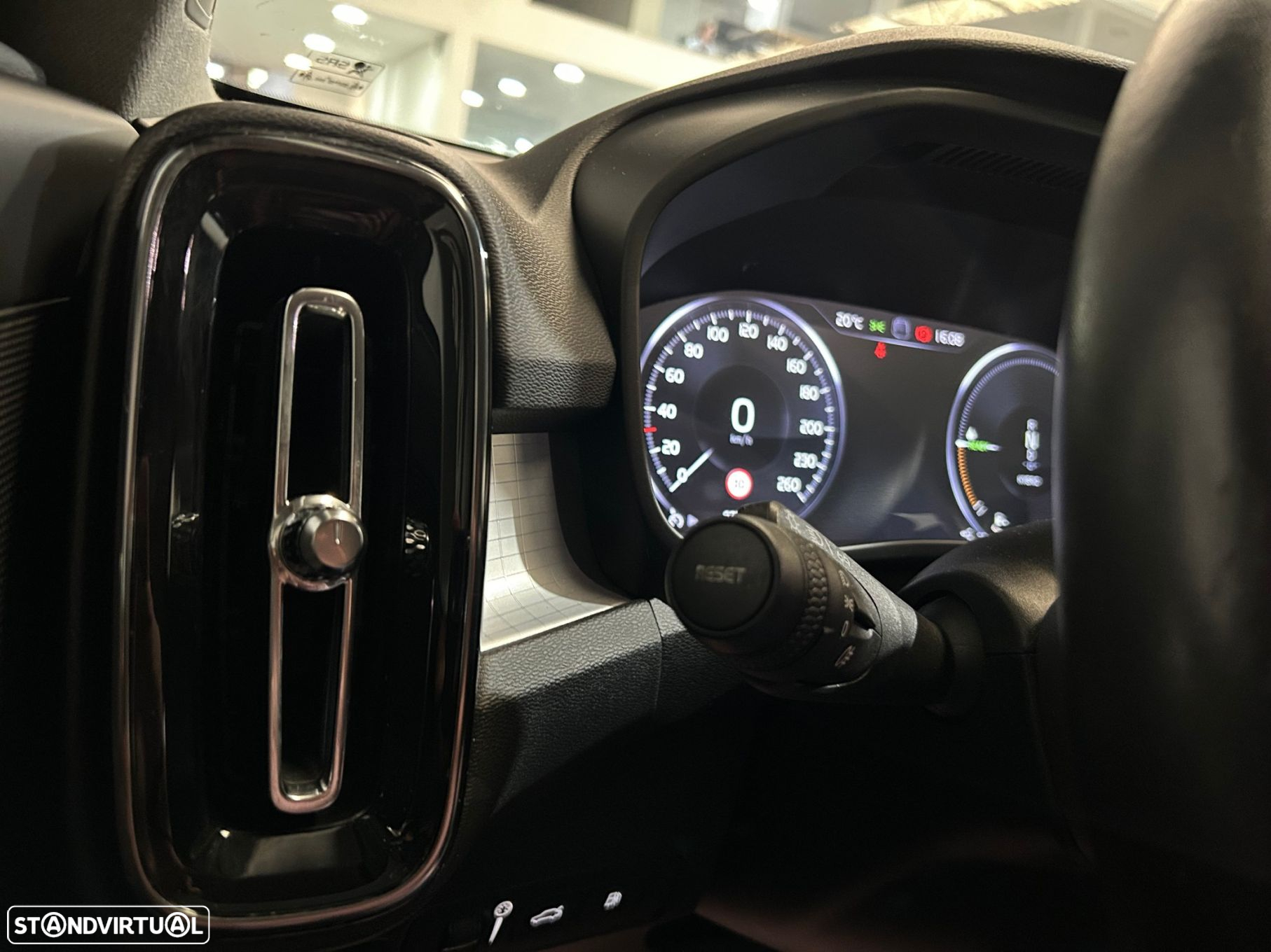 Volvo XC 40 1.5 T5 PHEV Inscription - 37