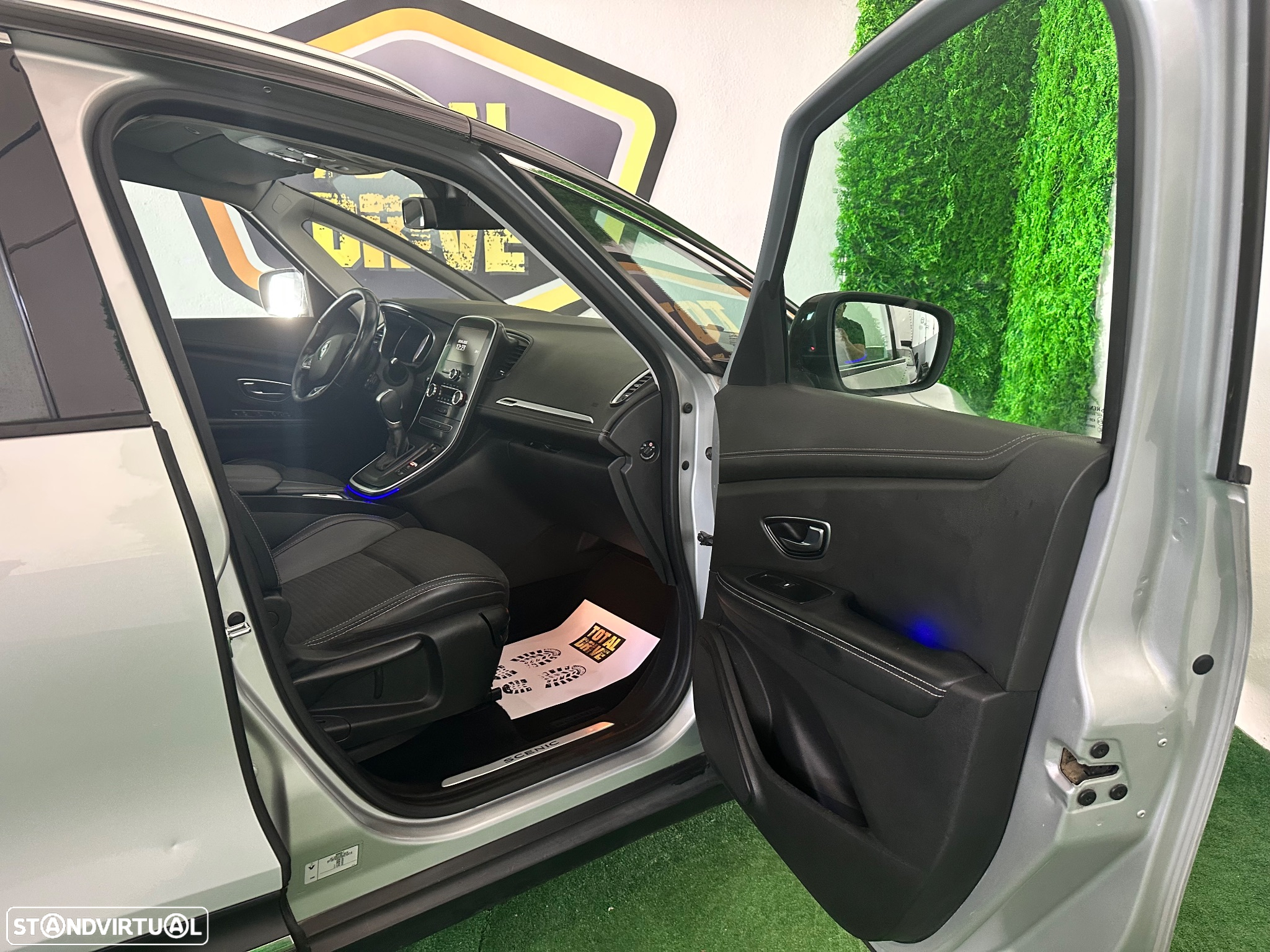 Renault Grand Scénic 1.5 dCi Luxe EDC SS - 10