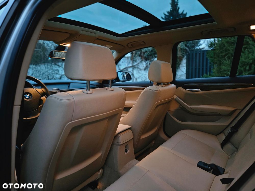 BMW X1 sDrive16d xLine - 15