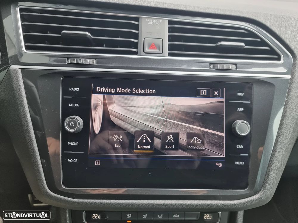 VW Tiguan 2.0 TDI R-Line DSG - 21