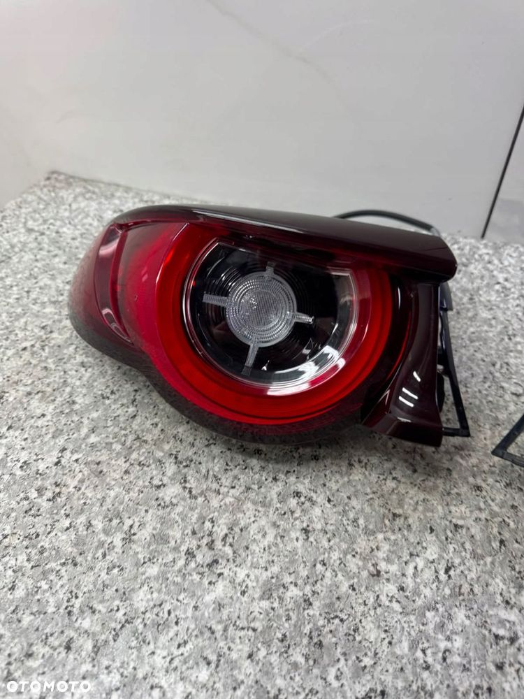 lampa prawy lewy tył mazda 3 iv bp lift bgec-51150 bgec-51160 komplet - 4