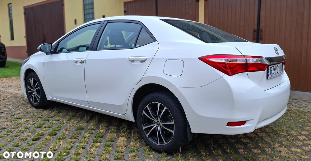 Toyota Corolla 1.6 Active - 4