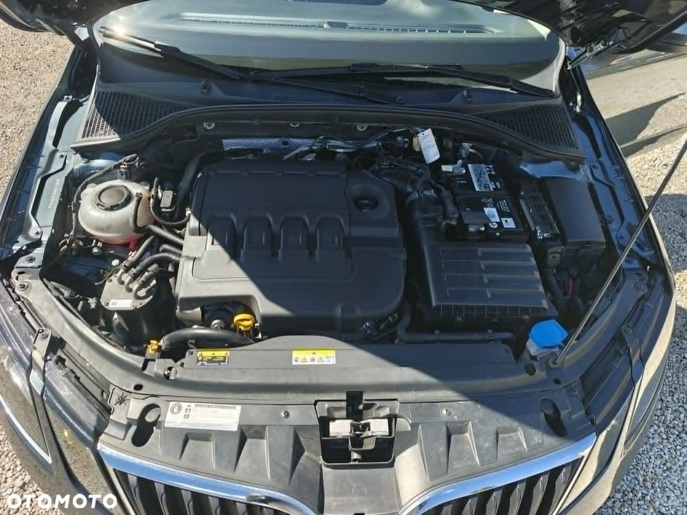 Skoda Octavia 2.0 TDI DSG Style - 25