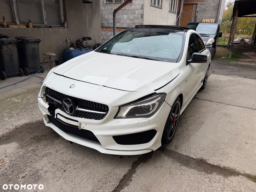 Mercedes-Benz CLA 180 AMG Line - 12