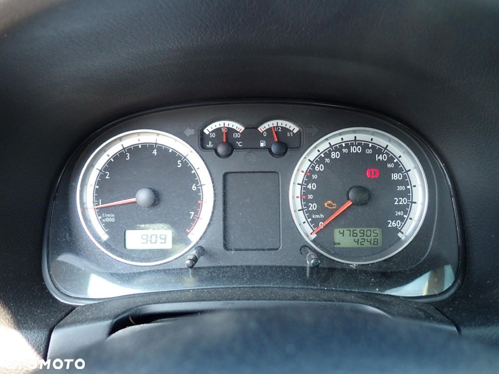 CZĘŚĆI - Vw Bora 1,6 105KM AUS KOMBI Variant 5B lakier LA7W 2000r. INDEX - 10109 - 12