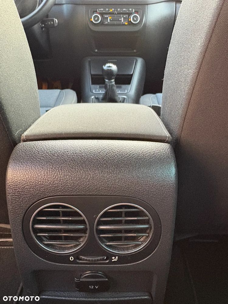 Volkswagen Golf Plus - 37