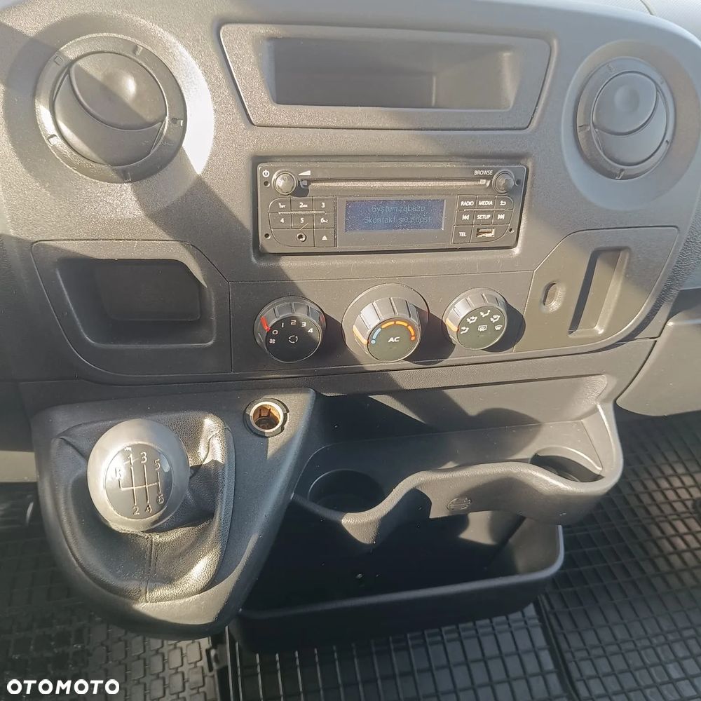 Renault Master - 15