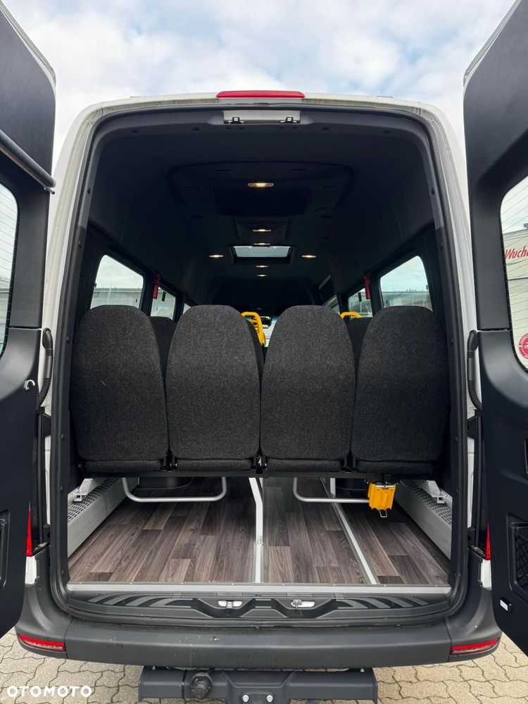 Mercedes-Benz SPRINTER 517 - 5