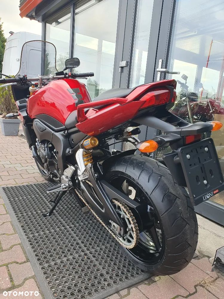 Yamaha FZ - 26