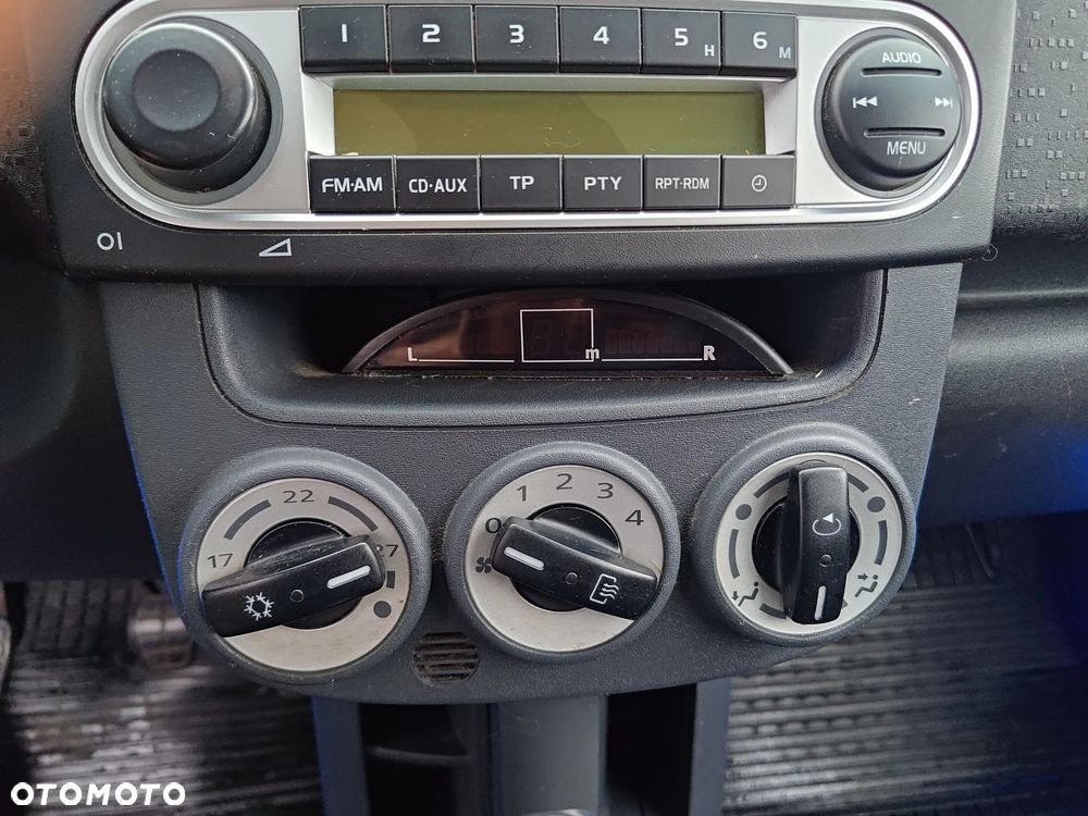 Mitsubishi Colt - 10