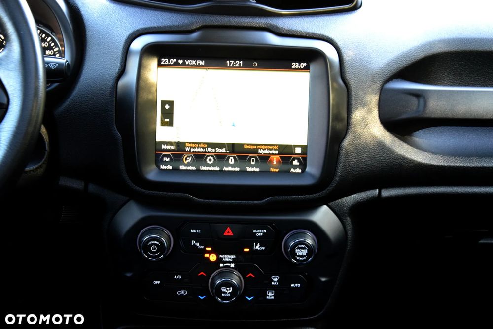 Jeep Renegade 1.4 MultiAir Limited FWD S&S - 23