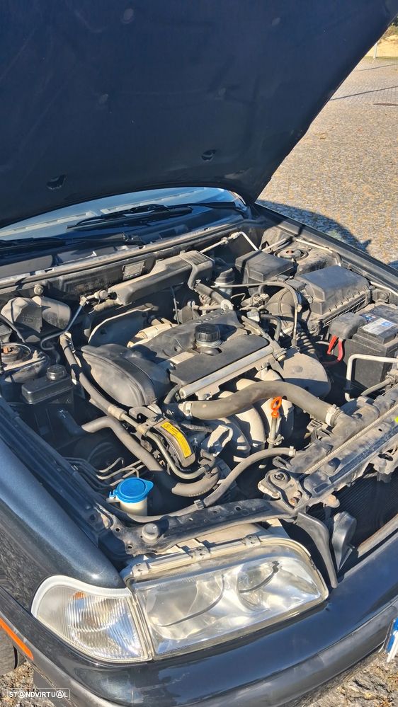 Volvo S40 1.6 - 33