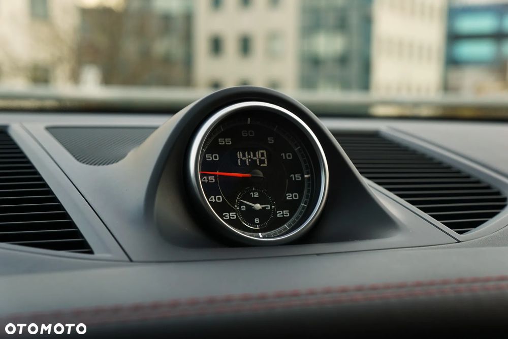 Porsche Macan - 31