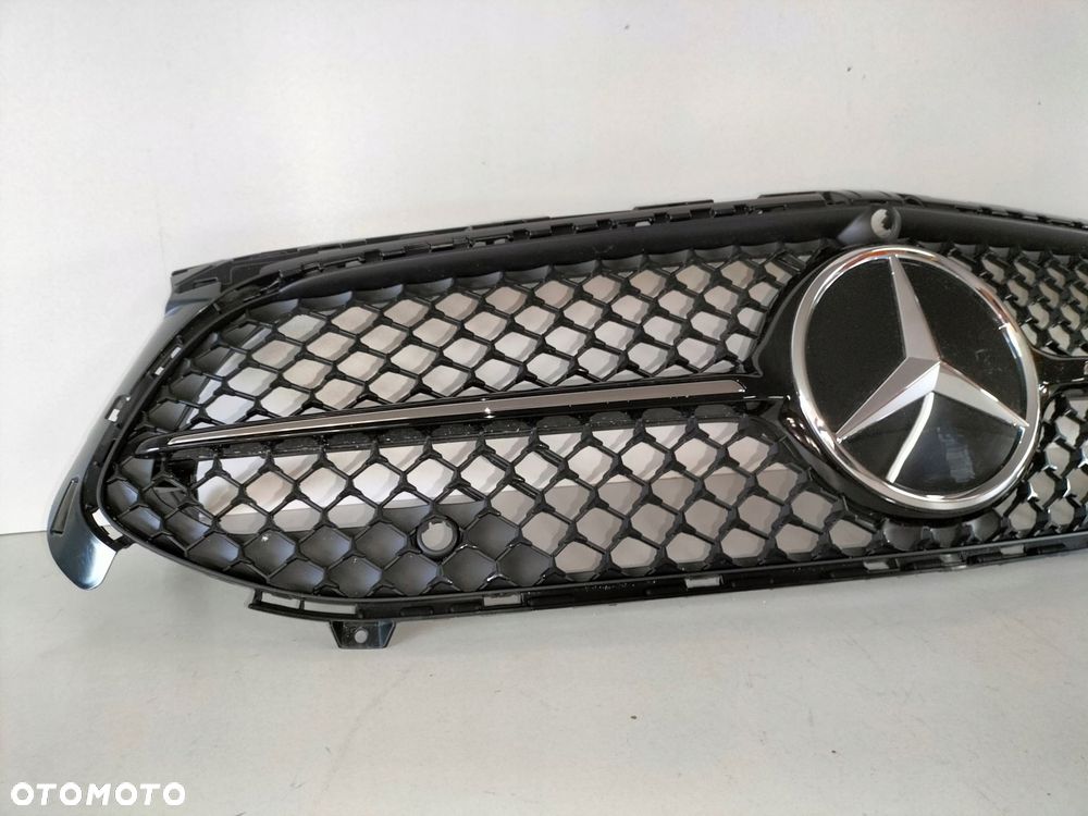 atrapa kratka grill mercedes a klasa w177 lift 22- - 4