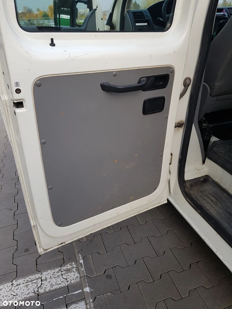 Volkswagen Transporter - 19