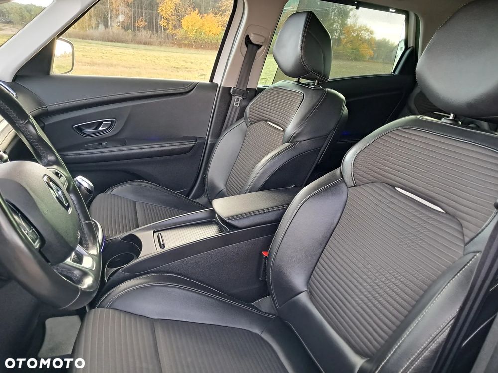 Renault Scenic - 10