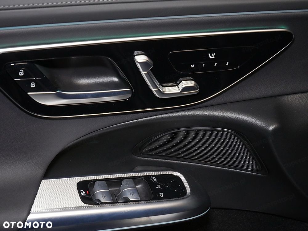 Mercedes-Benz Klasa E 220 d mHEV 4-Matic AMG 9G-Tronic - 19