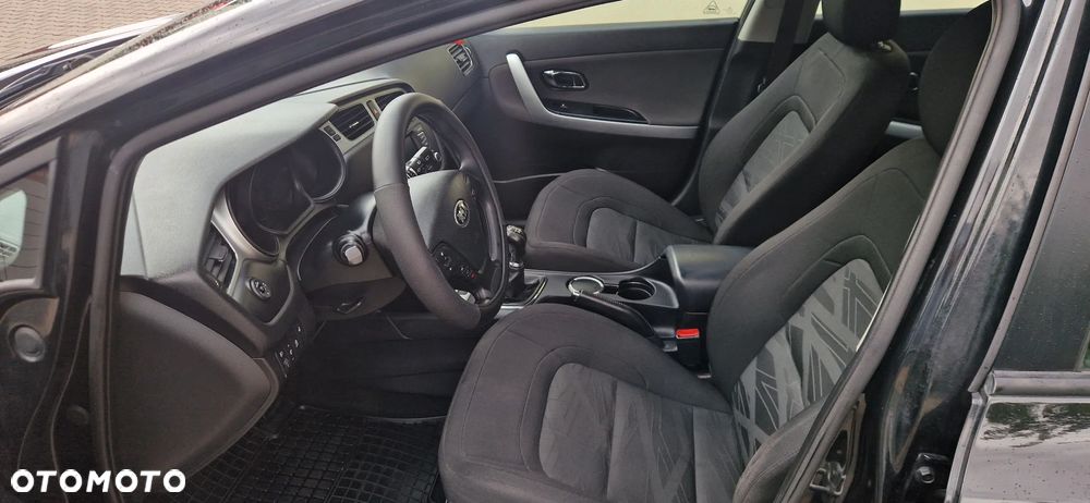 Kia Ceed 1.6 CRDi Spirit - 32