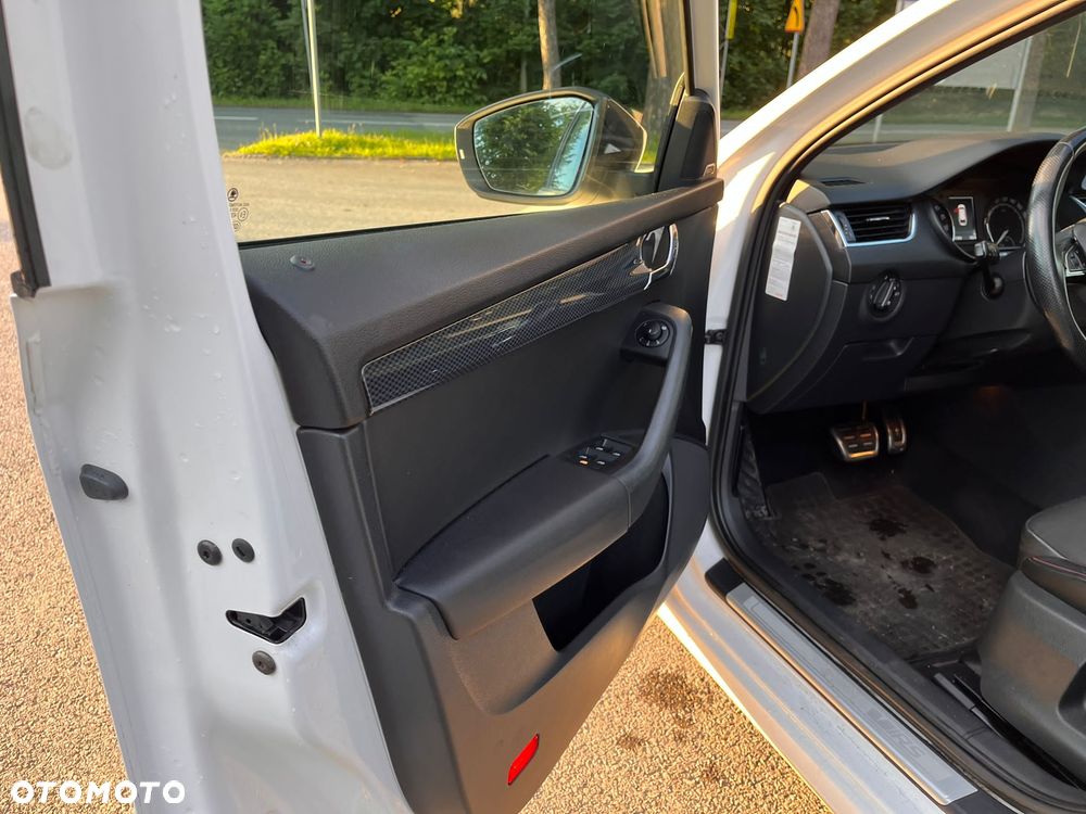 Skoda Octavia 2.0 TDI RS DSG - 15