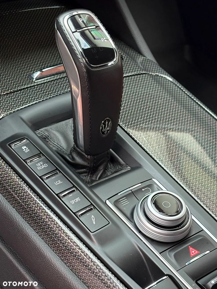 Maserati Levante - 23