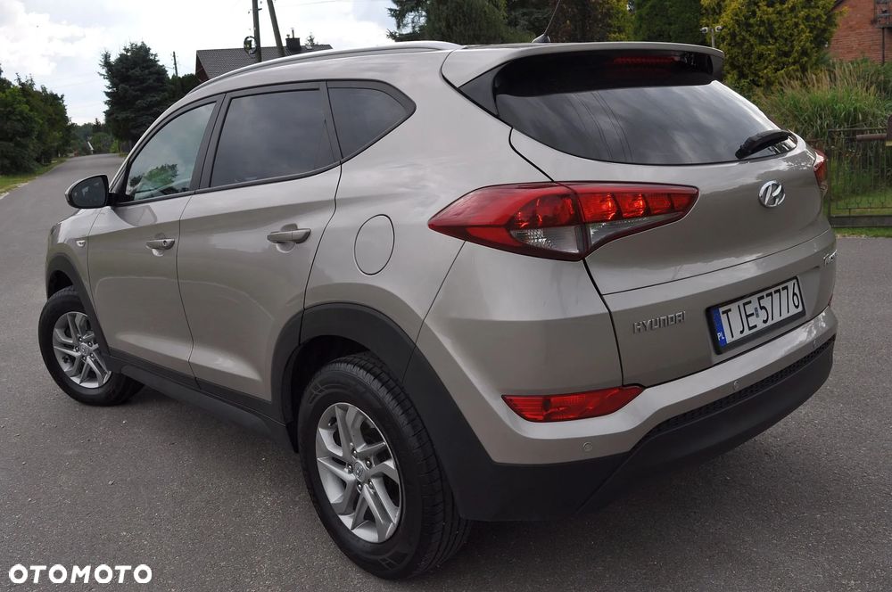 Hyundai Tucson 1.6 GDI BlueDrive GO 2WD - 10