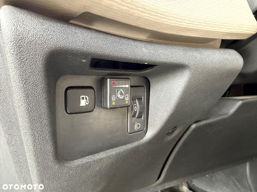 Citroën C4 Grand Picasso 1.8i SX - 17