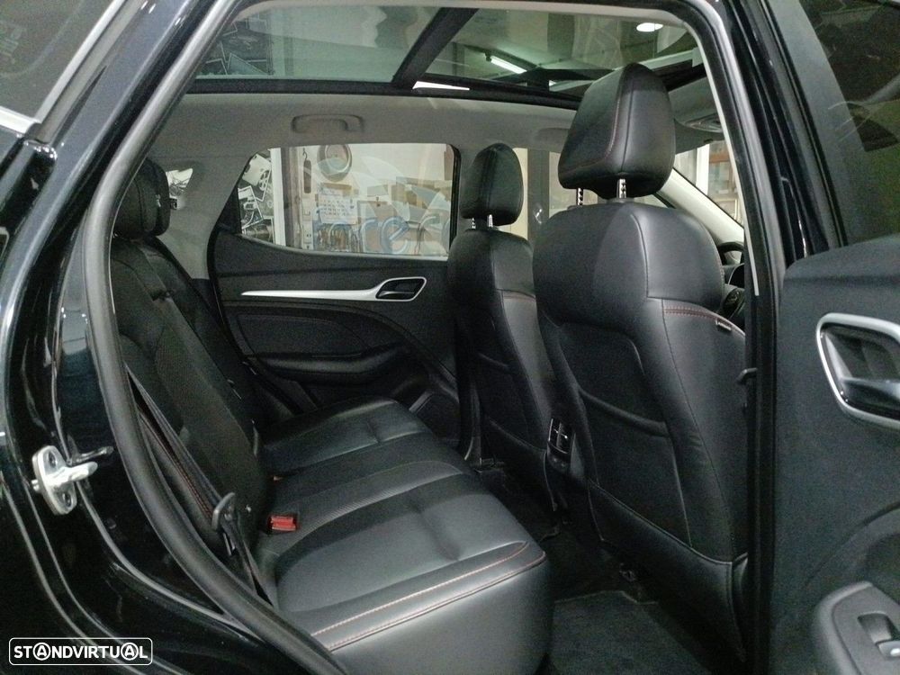 MG ZS EV 72.6 kWh Luxury - 18