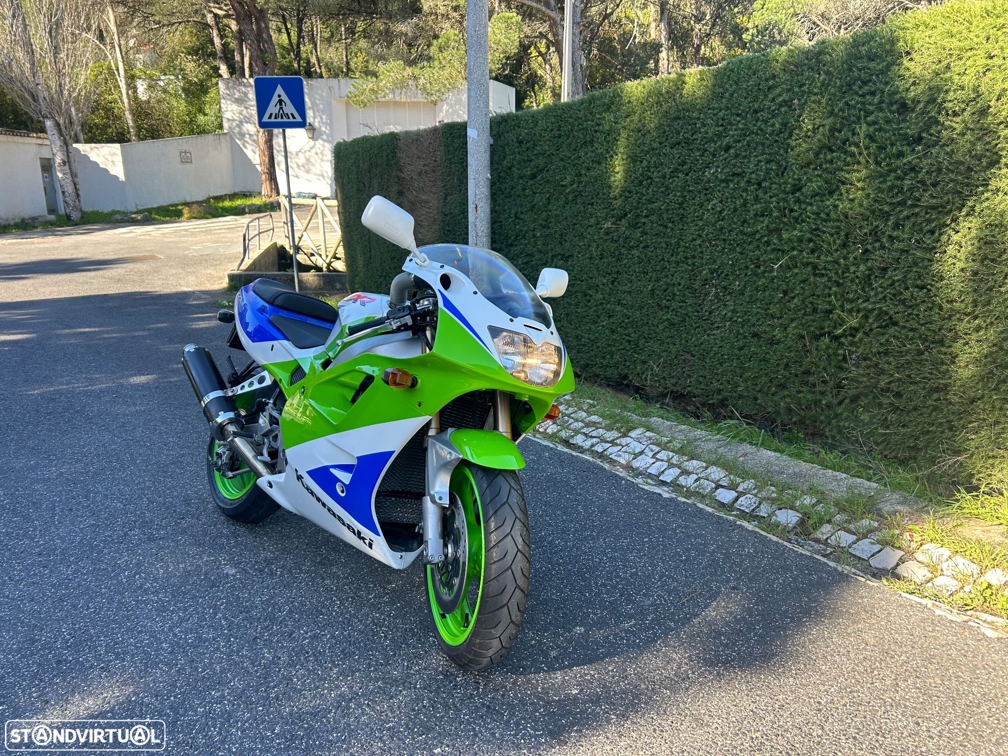 Kawasaki ZXR 400 - 7