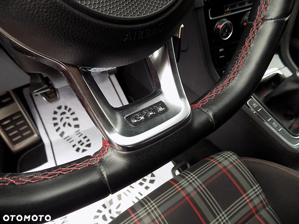 Volkswagen Golf 2.0 TSI OPF GTI - 15
