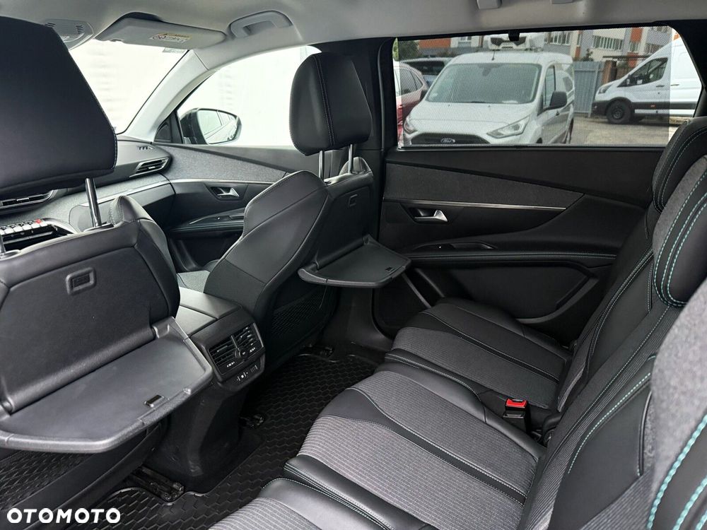 Peugeot 5008 1.2 PureTech Allure S&S EAT8 - 28