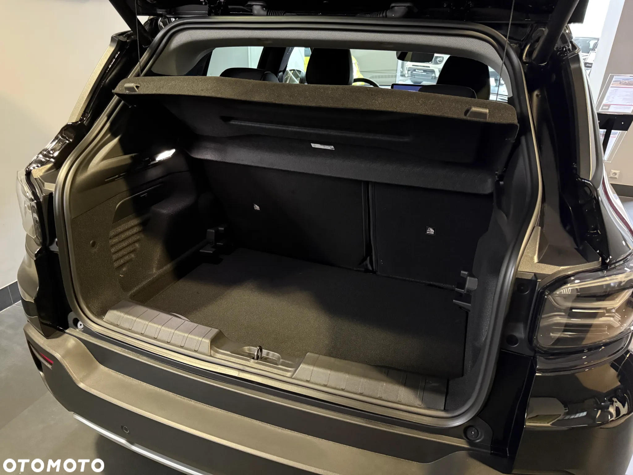 Jeep Avenger 1.2 T3 mHEV Summit FWD eDCT6 - 9