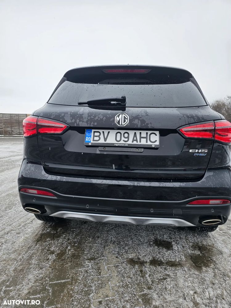 MG EHS 1.5T-GDI PHEV Luxury - 11