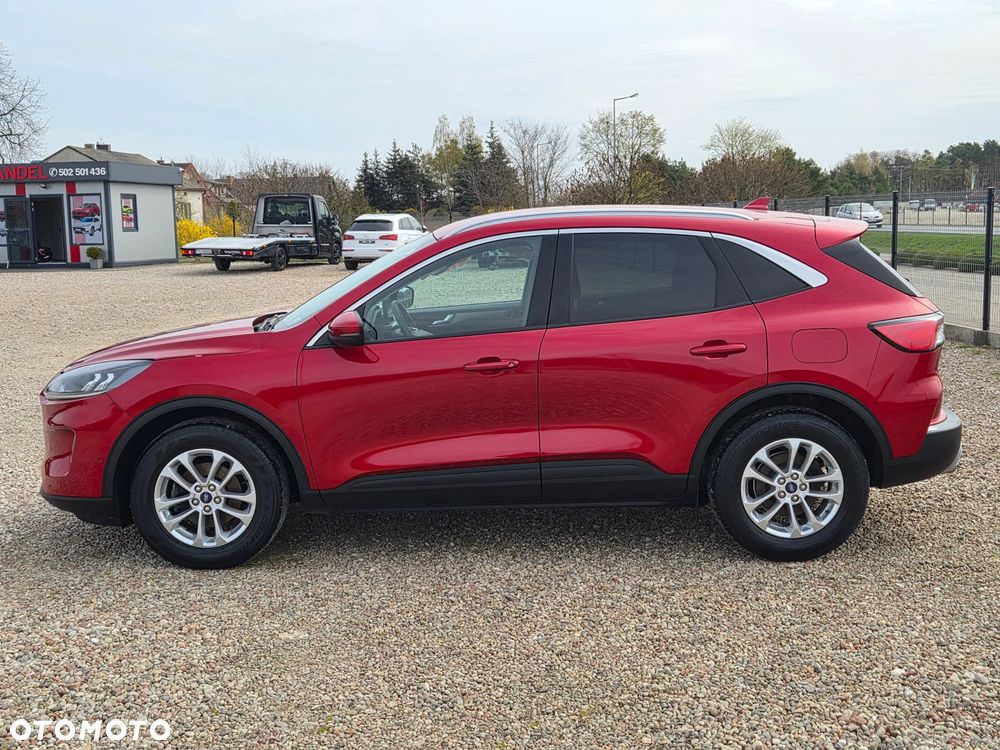 Ford Kuga 1.5 EcoBoost TITANIUM - 4