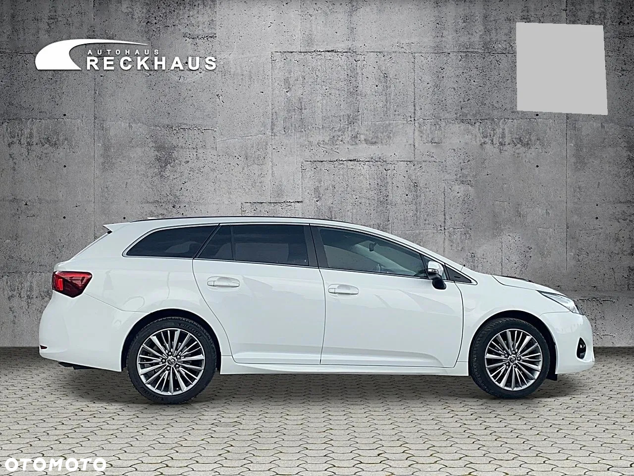 Toyota Avensis 2.0 D-4D Premium - 7